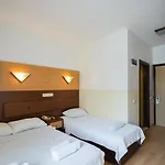 Wassermann Hotel 2*