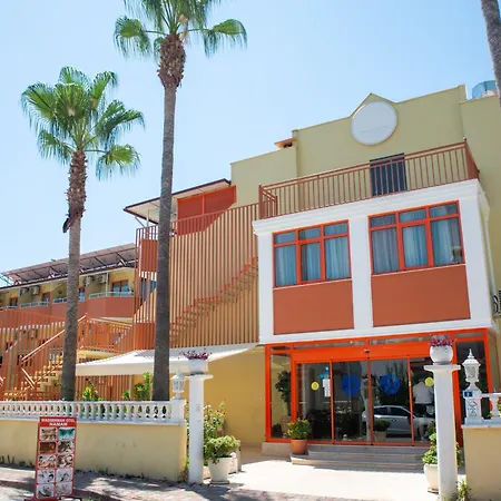 瓦赛曼酒店